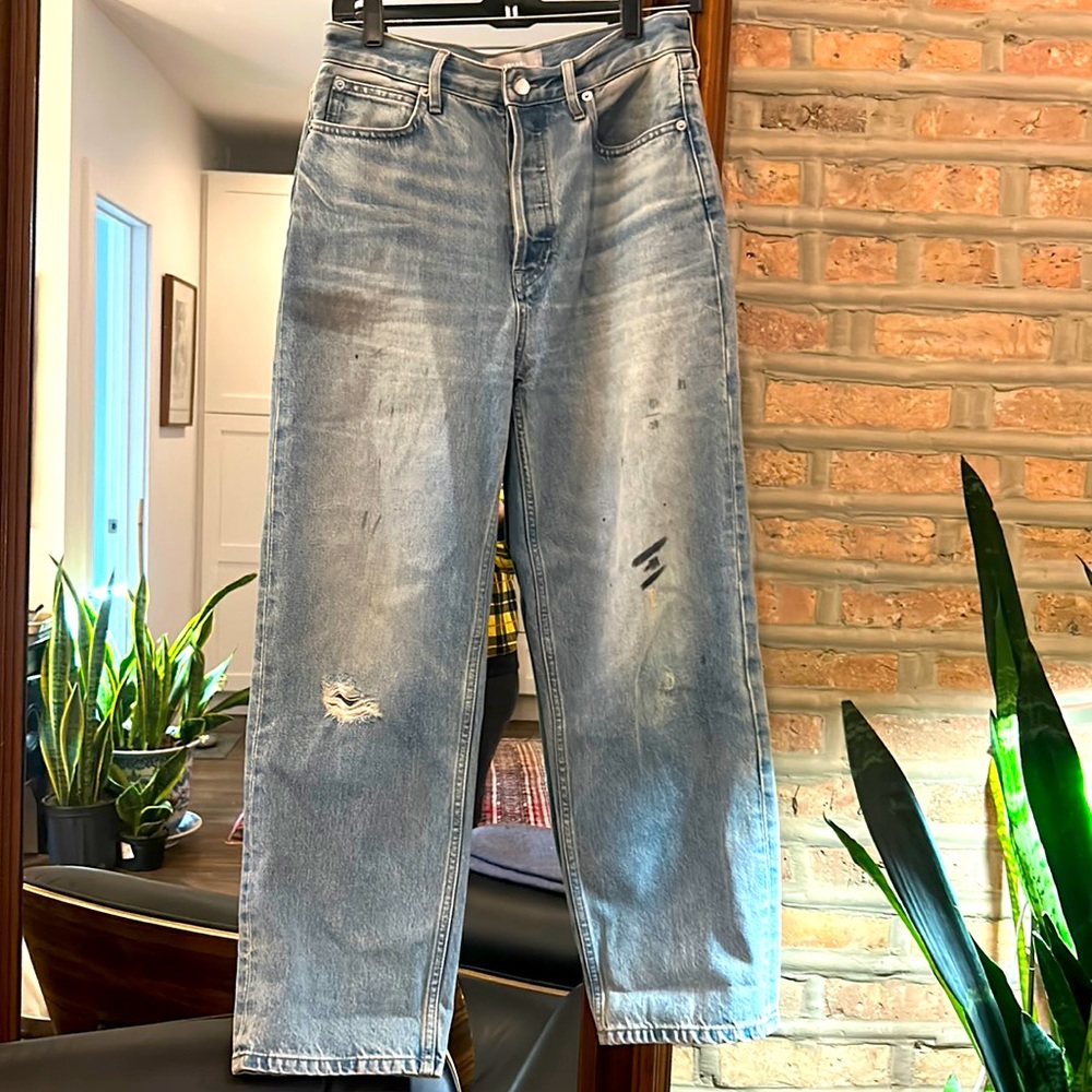 Everlane 90s Way high jeans - distressed light wash size 28 regular. Never worn.